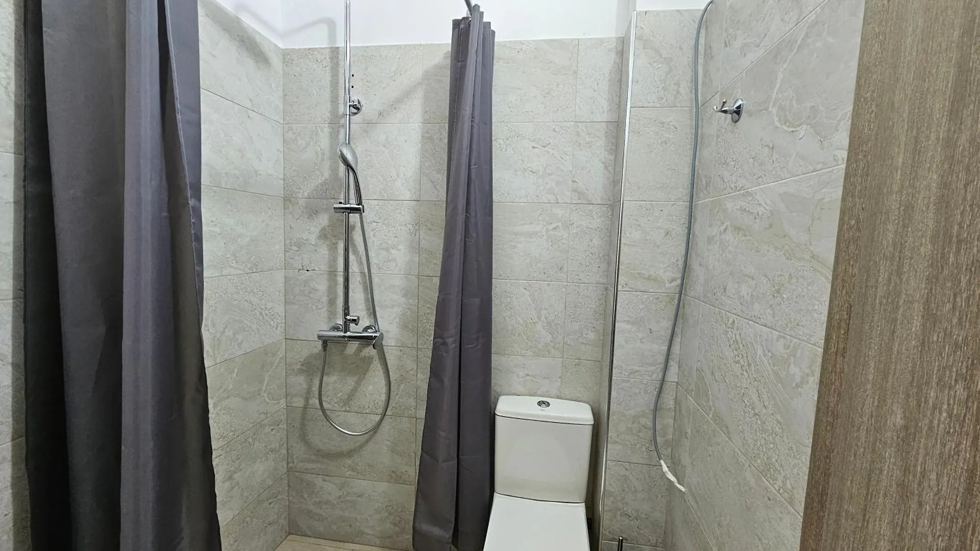 2-Leo'S Apartments Saranda 0*, Sarande Albania