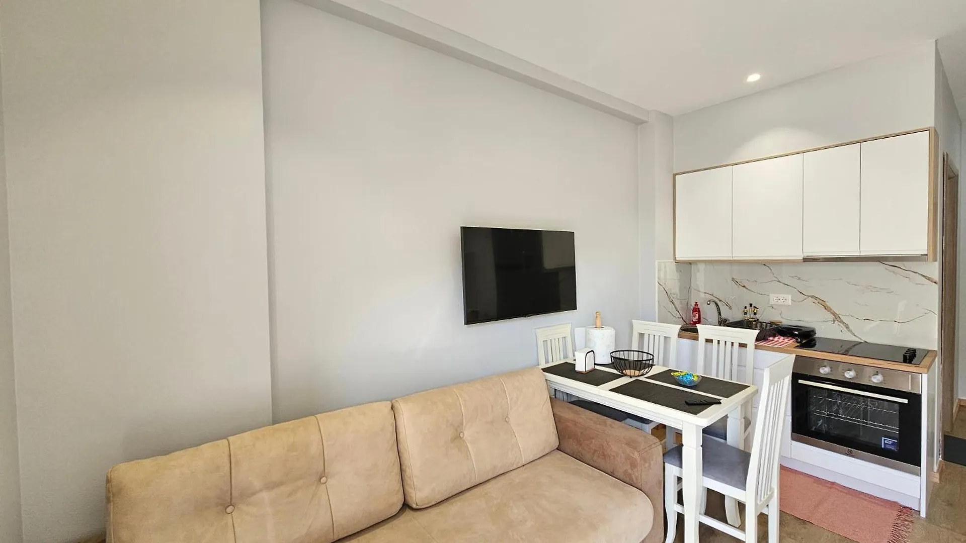 2-Leo'S Apartments Saranda 0*, Sarande